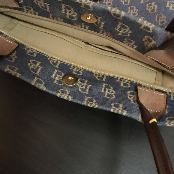 ❌SOLD❌Dooney and Bourke Signature Denim Tote - Picture 7 of 8
